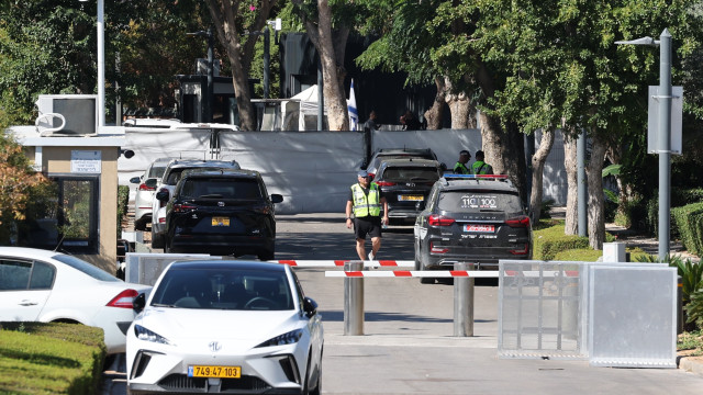 Flare rockets were fired at Netanyahu's home